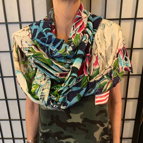 Designer Scarf - Picture 2 of 7